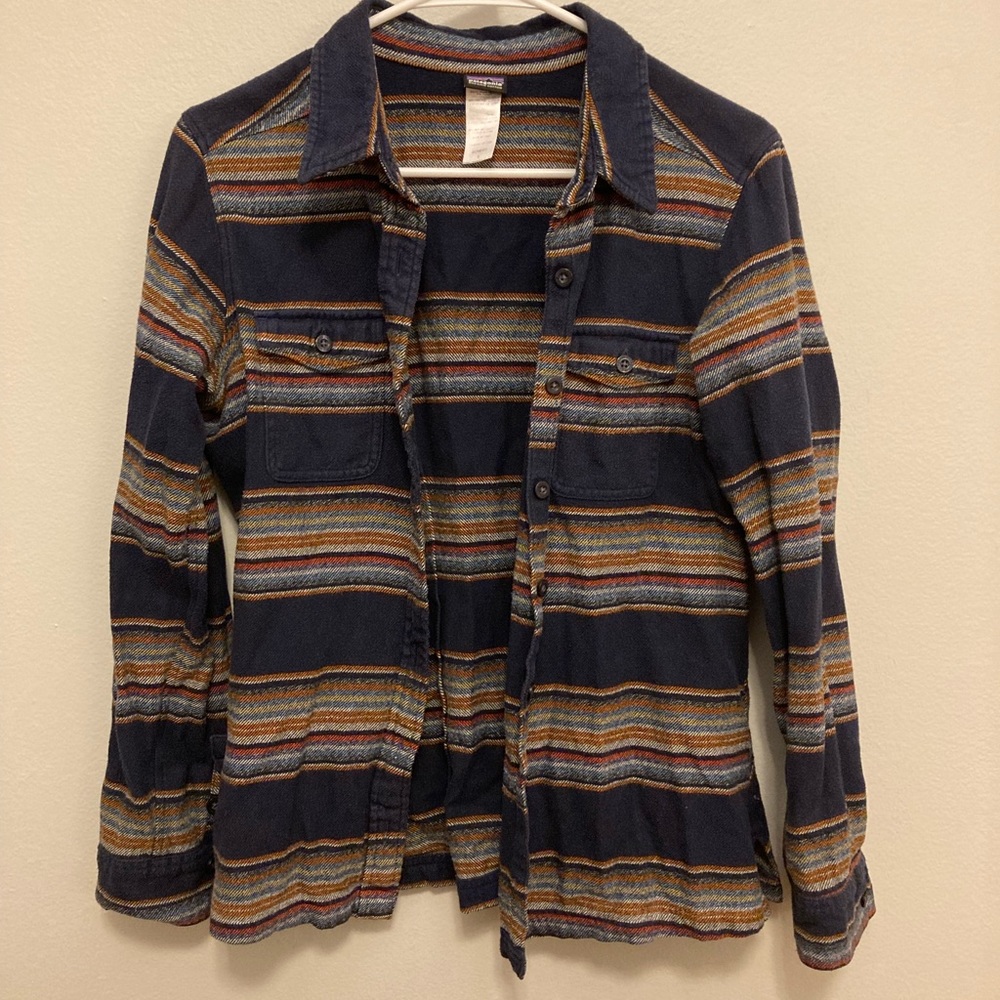 Patagonia Women’s Long-Sleeve Button Down Fjord Flannel Shirt 100% Cotton